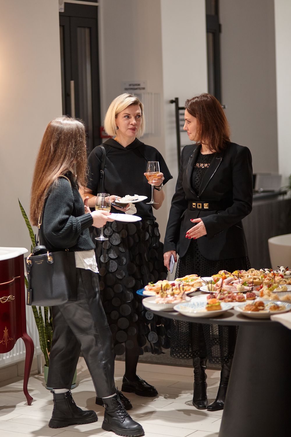 Встреча с друзьями. FABBRICA.CLUB. FANTINI