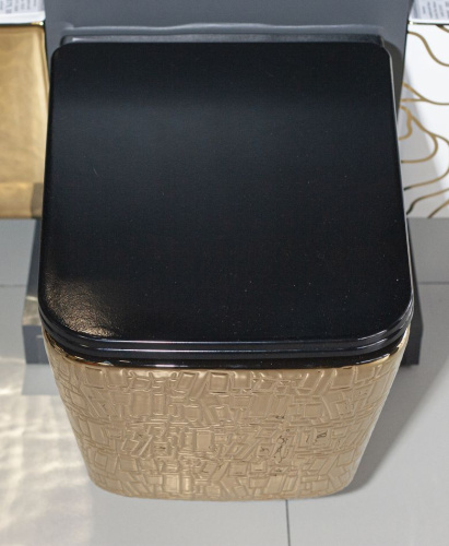 Унитаз подвесной Vincea Q-Line VT1-12G1B