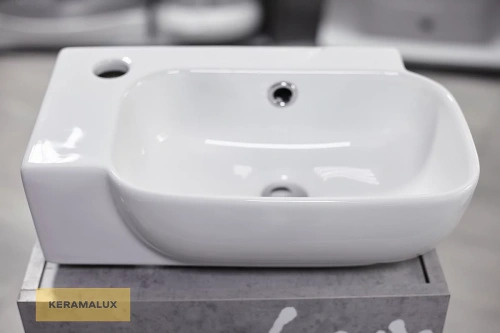 Умывальник CeramaLux 78580R