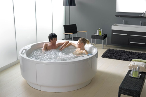 Ванна акриловая Kolpa-San Opera 180x180