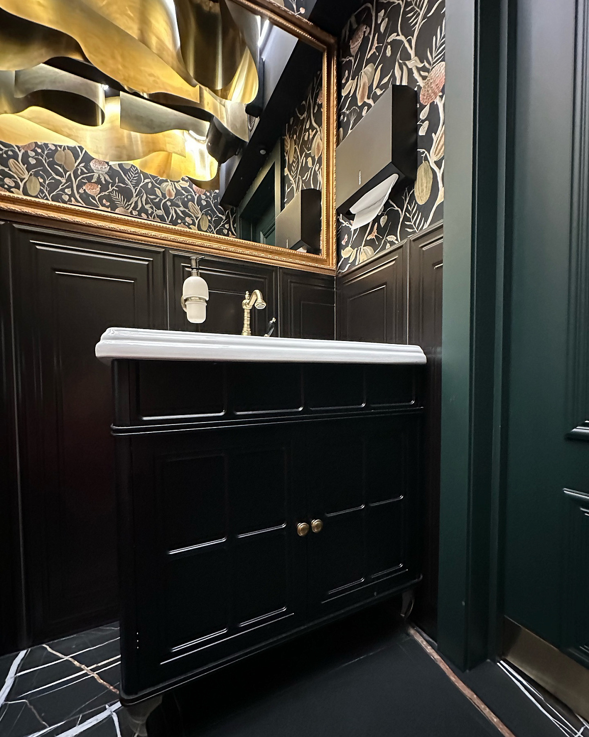 Недавно свои двери открыло новое уникальное заведение @pianobar.minsk