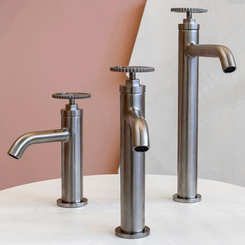 Смеситель для раковины Remer Chrono CH11LXLXV, сталь