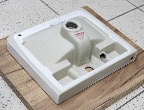 Умывальник CeramaLux 9595-40