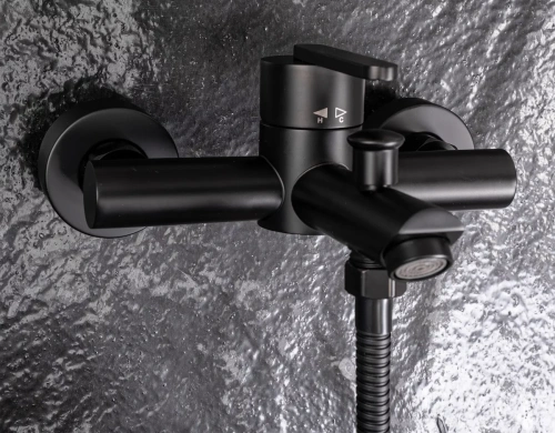 Смеситель для ванны Rea Ontario black matt B5512