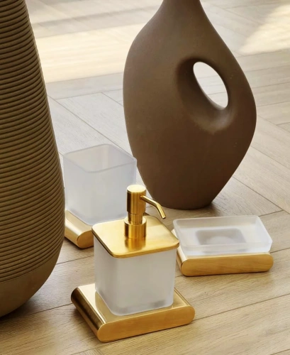 Дозатор Remer Lounge LN13BG, золото брашированное