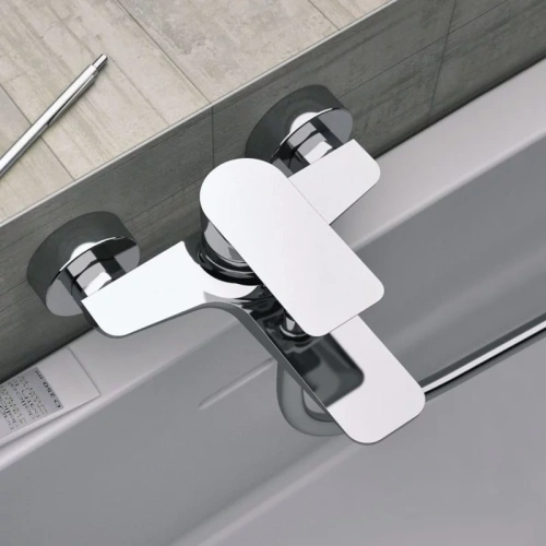 Смеситель для ванны Remer Infinity I05